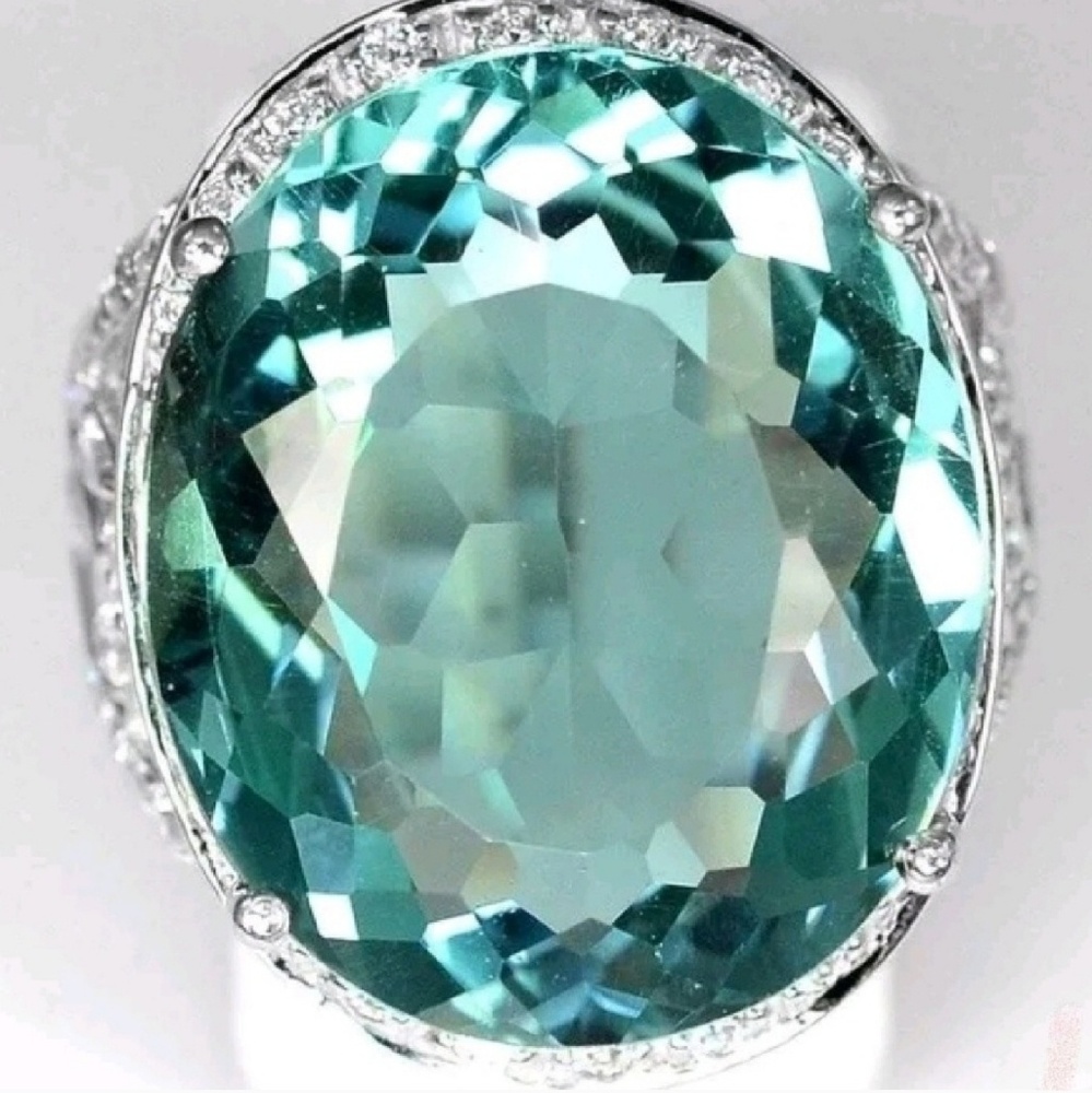 Brand new! 925 Silver 9.89 Ct Ring